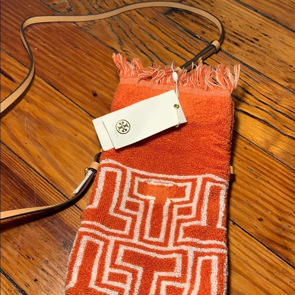 Authentic Tory Burch phone holder purse - Picture 3 of 4